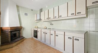 CASA BEN SITUADA A PROP DEL CENTRE I  DE L’ESTACIO